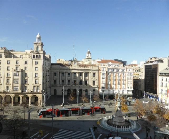 Apartamento En El Centro De Zaragoza "El Rubi Del Pilar" Bagian luar foto